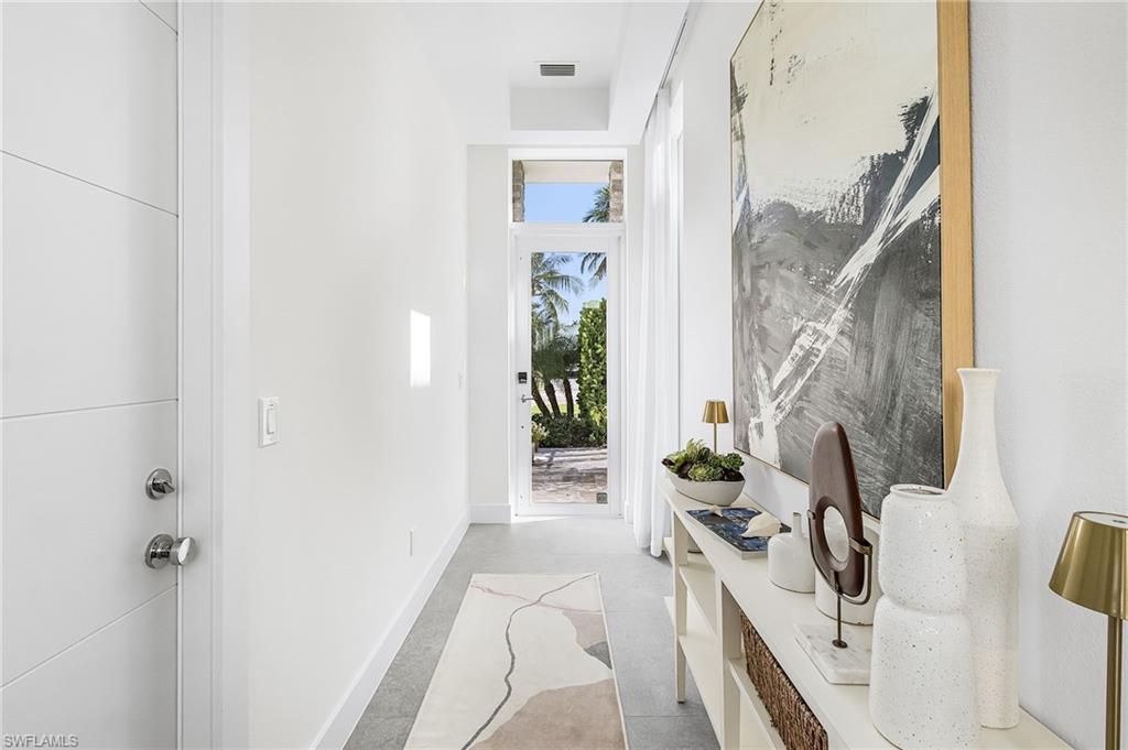 591 93rd Avenue North Naples, FL 34108 - Photo 3 of 35