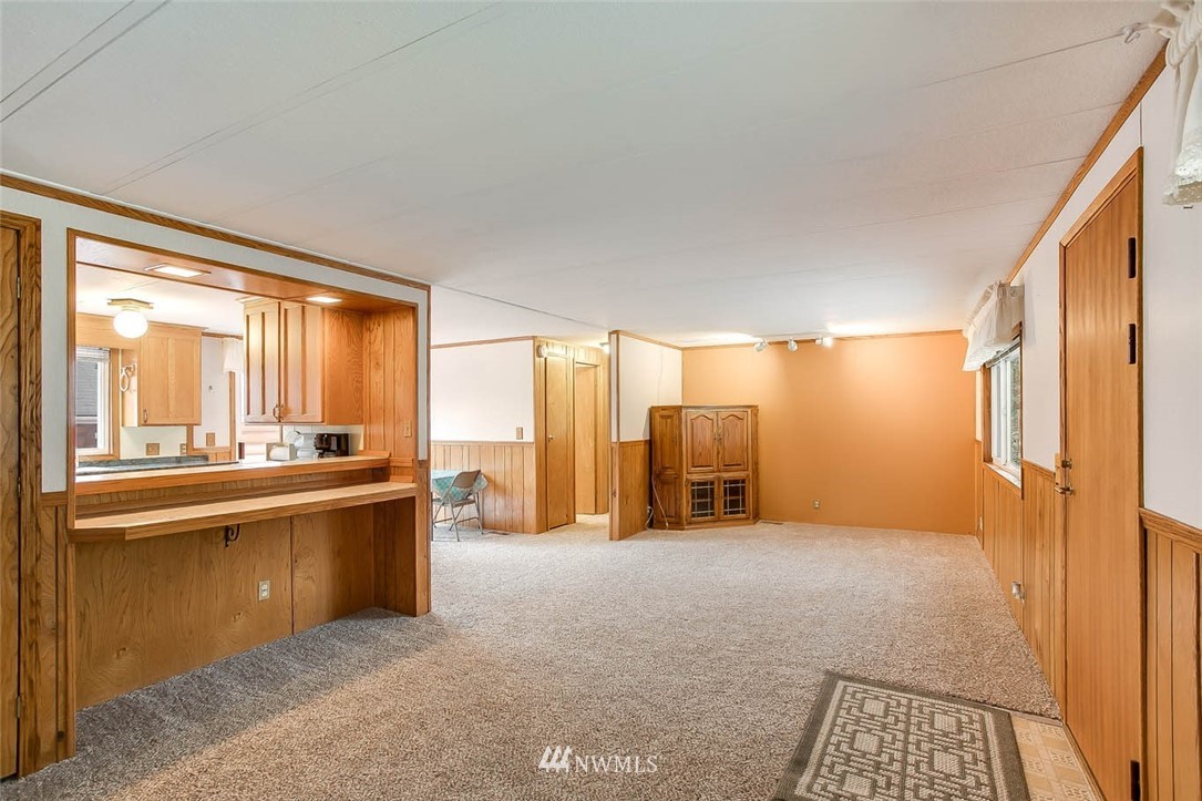 19104 Byers Road Southeast Maple Valley, WA 98038 - Photo 5 of 25