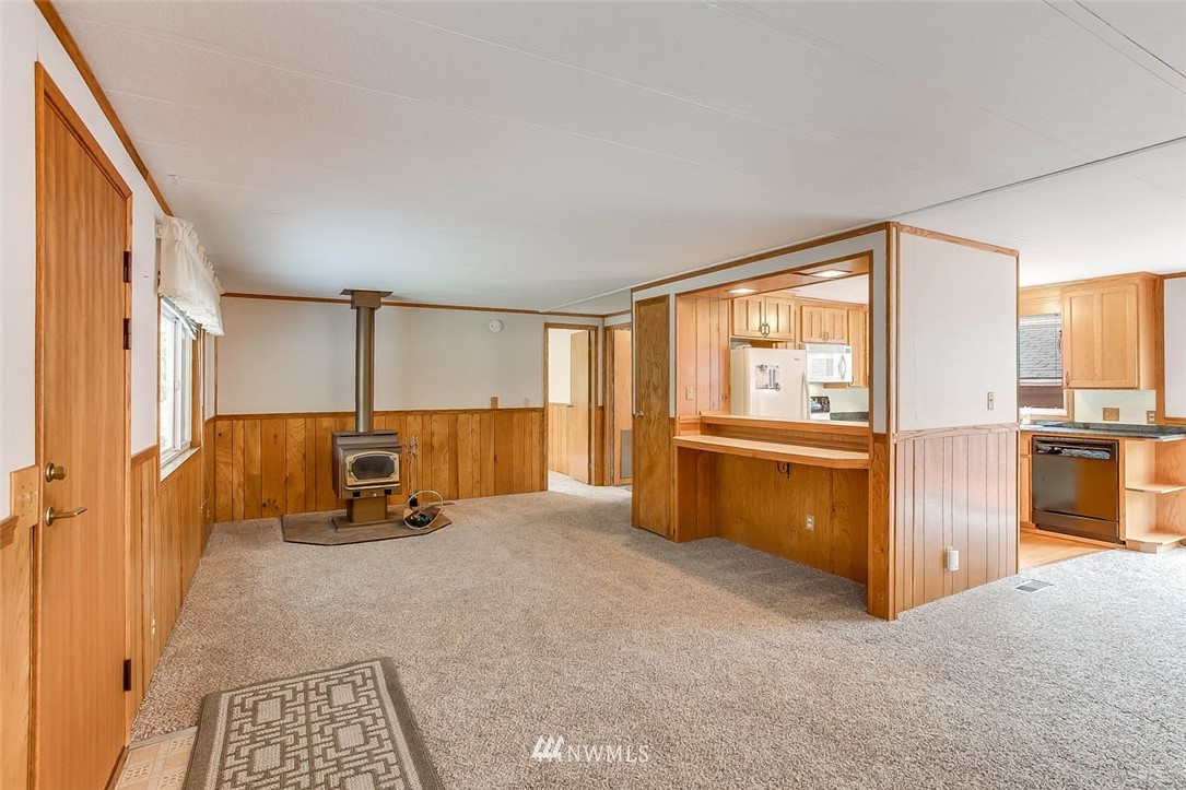 19104 Byers Road Southeast Maple Valley, WA 98038 - Photo 9 of 25