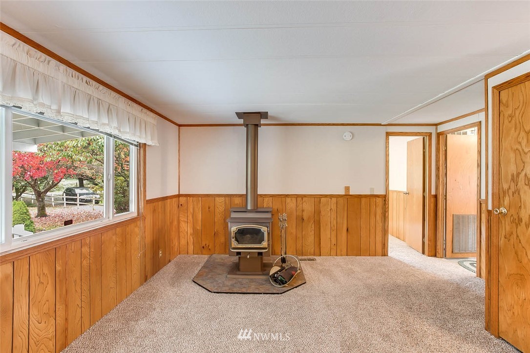 19104 Byers Road Southeast Maple Valley, WA 98038 - Photo 10 of 25