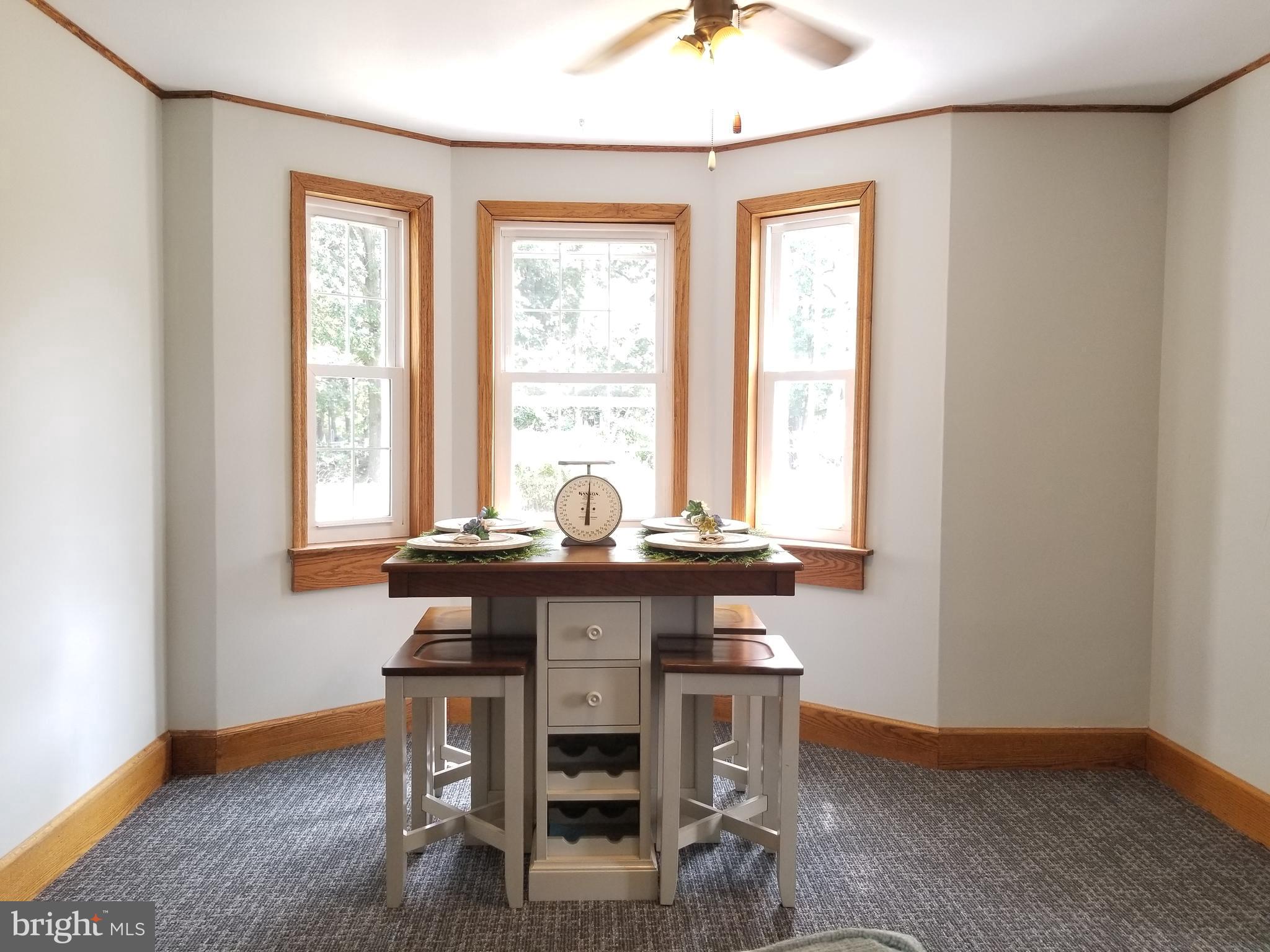 32 Kent Road Williamstown, NJ 08094 - Photo 4 of 32 Dining Area/ Bonus Room off of Living Room