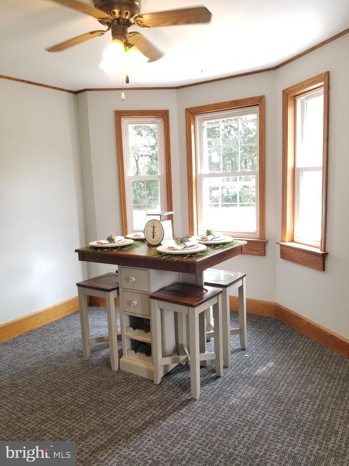 32 Kent Road Williamstown, NJ 08094 - Photo 5 of 32 Dining Area/ Bonus Room off of Living Room