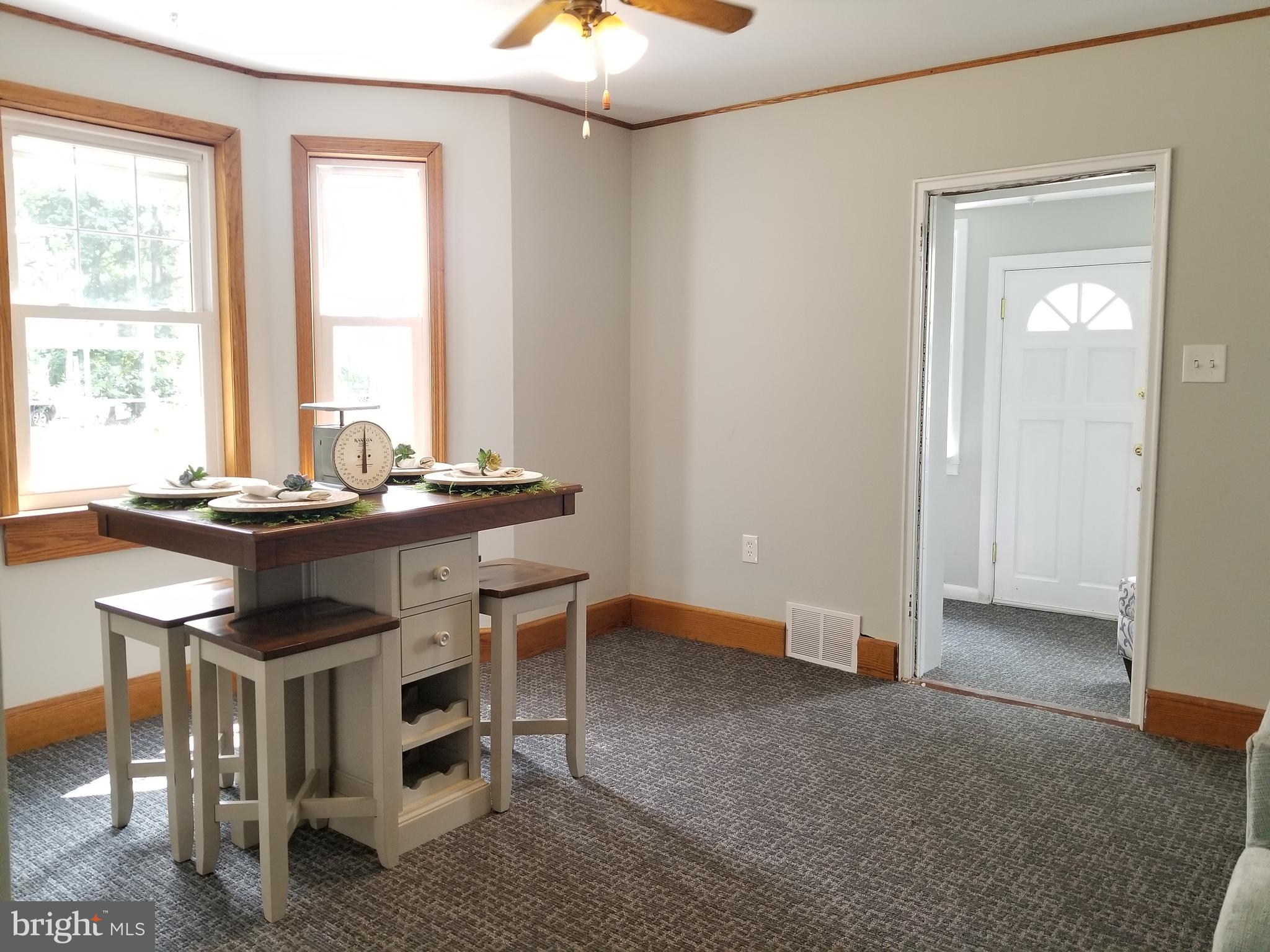 32 Kent Road Williamstown, NJ 08094 - Photo 6 of 32 Dining Area/ Bonus Room off of Living Room