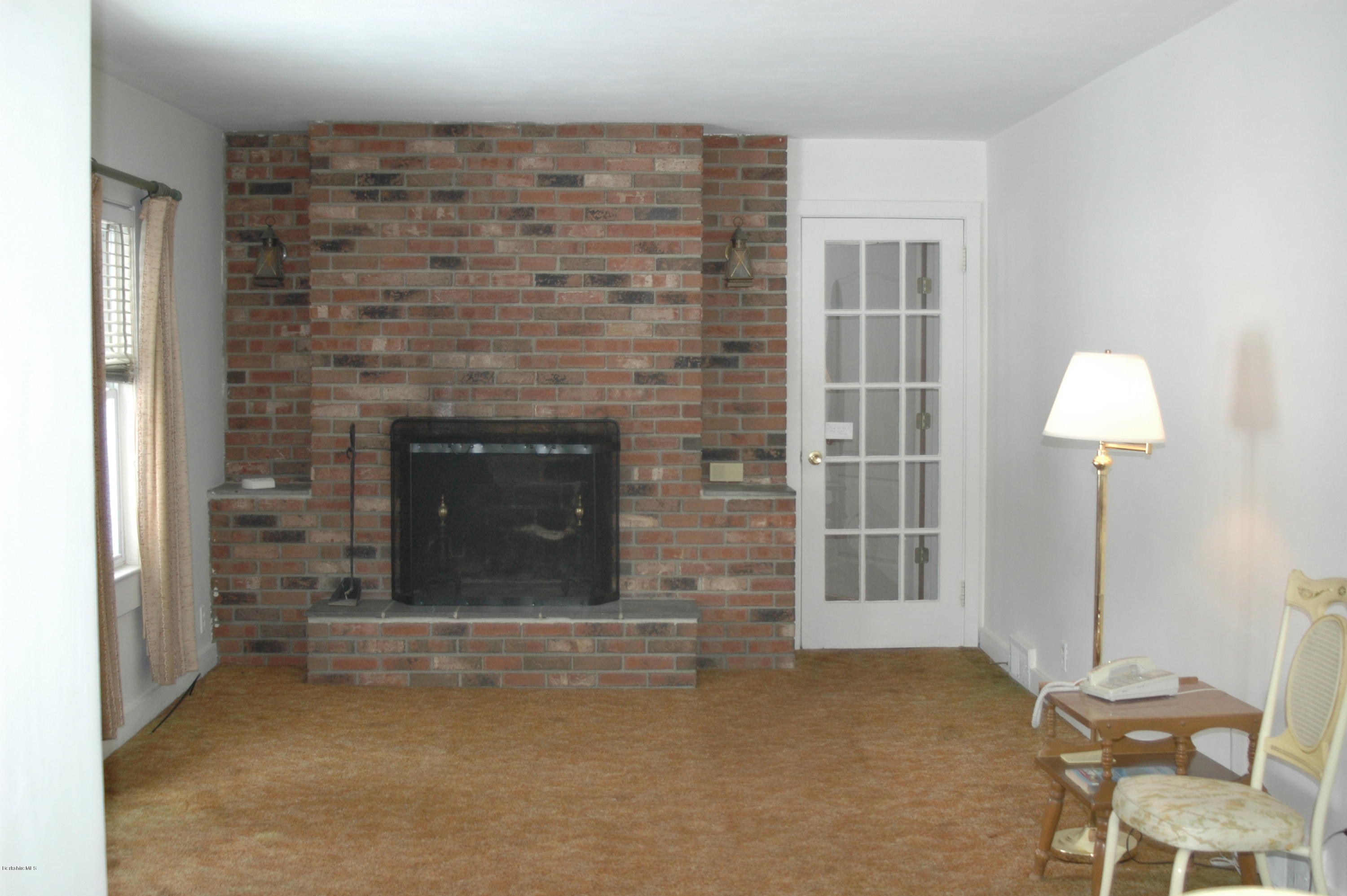 982 North State Road Cheshire, MA 01225 - Photo 12 of 32 Living room