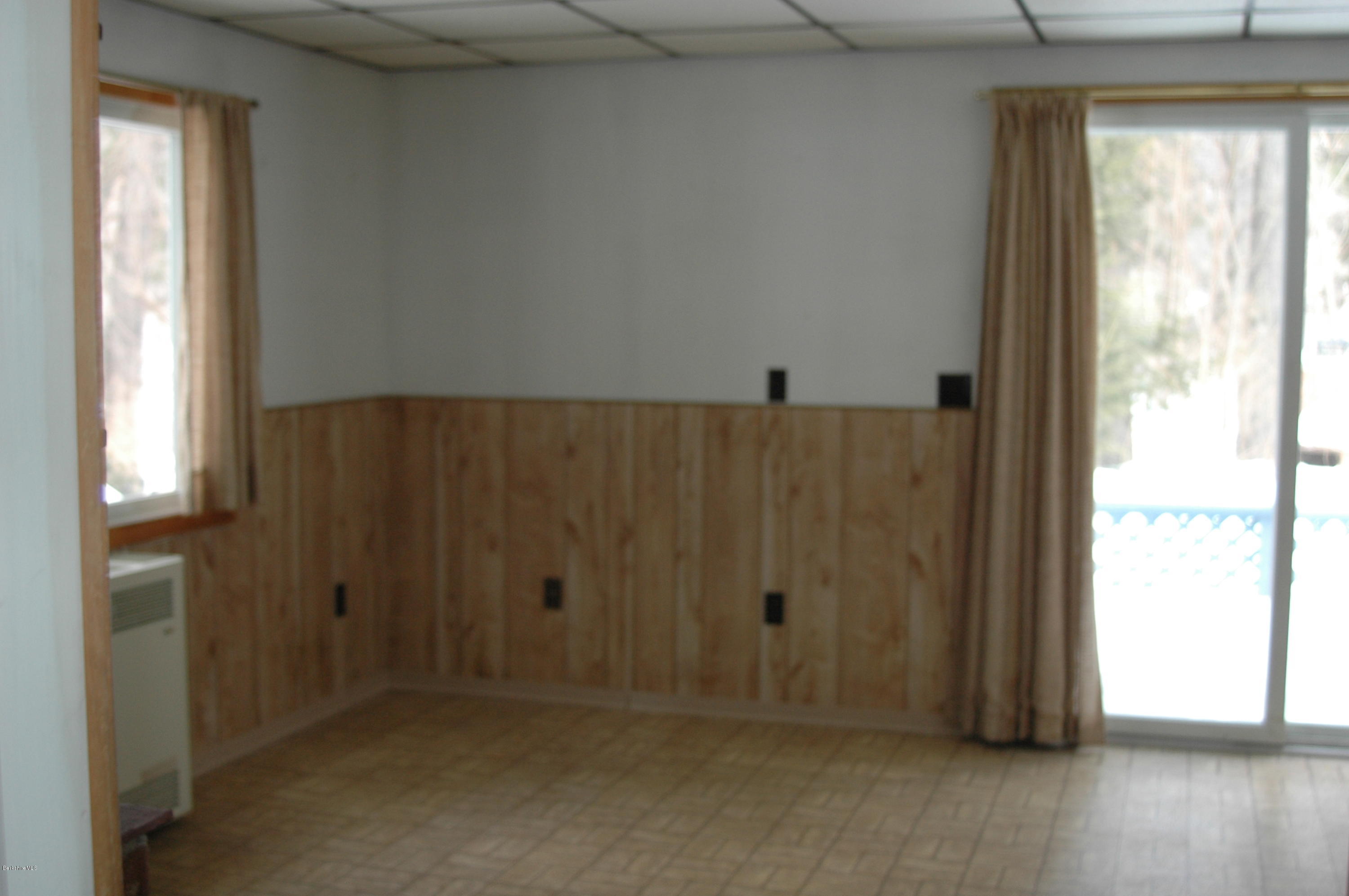 982 North State Road Cheshire, MA 01225 - Photo 17 of 32 Back Bonus room