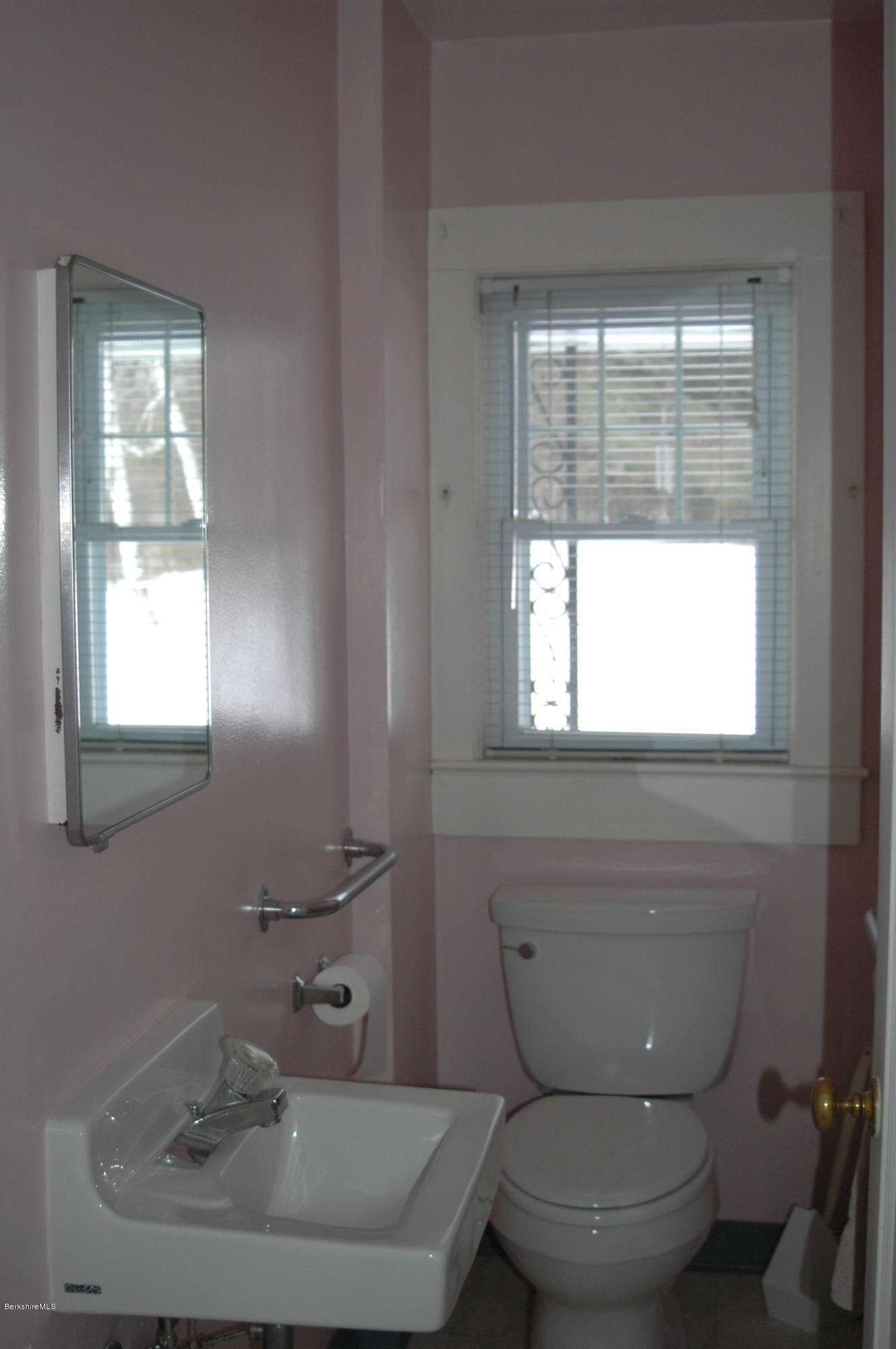 982 North State Road Cheshire, MA 01225 - Photo 27 of 32 half bath