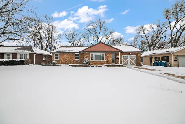 $219,900 | 1224 West Hawkins Street, Kankakee, IL 60901