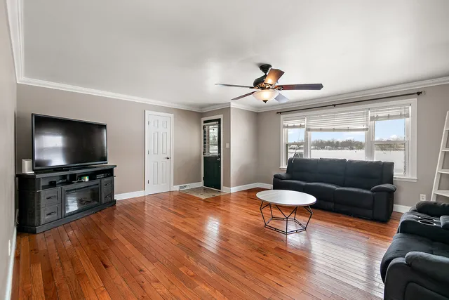 $219,900 | 1224 West Hawkins Street, Kankakee, IL 60901