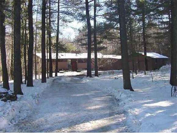 77 Richardson Road Hollis, NH 03049 - Photo 1 of 9