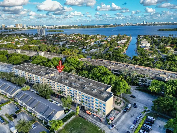 $164,900 | 1805 Sans Souci Boulevard, Unit 507, North Miami, FL 33181