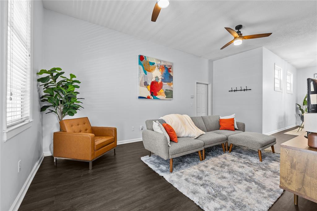 5213 Southwest 91 Terrace, Unit B Gainesville, FL 32608 - Photo 2 of 27