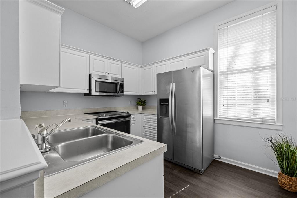 5213 Southwest 91 Terrace, Unit B Gainesville, FL 32608 - Photo 8 of 27