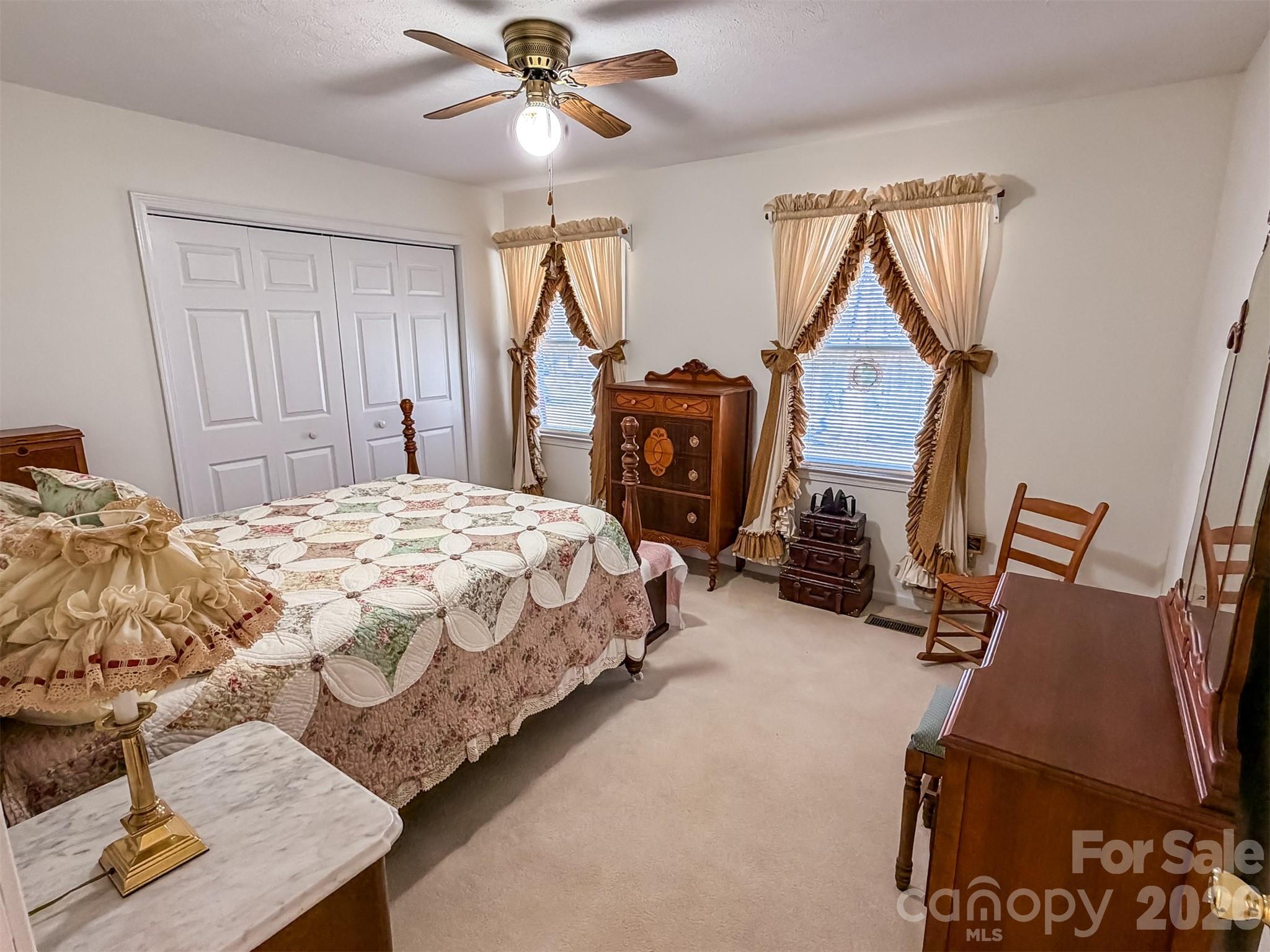 1017 3rd Avenue Northwest Conover, NC 28613 - Photo 37 of 46