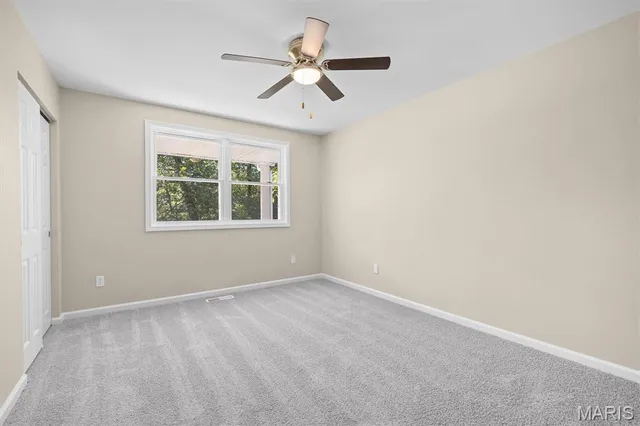 $304,000 | 6002 Wenzel Road, Alton, IL 62002