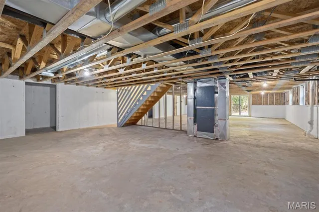 $304,000 | 6002 Wenzel Road, Alton, IL 62002