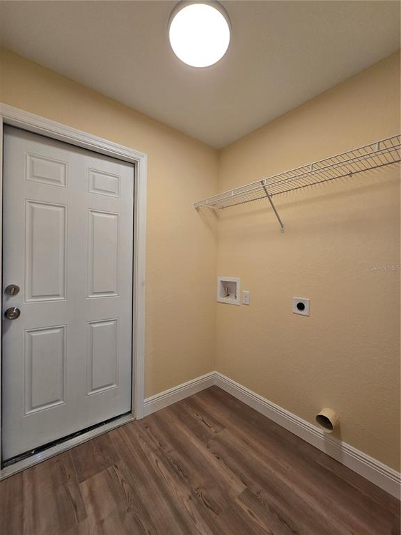 9 Locust Run Track Ocala, FL 34472 - Photo 35 of 38 a view of a small space with wooden floor