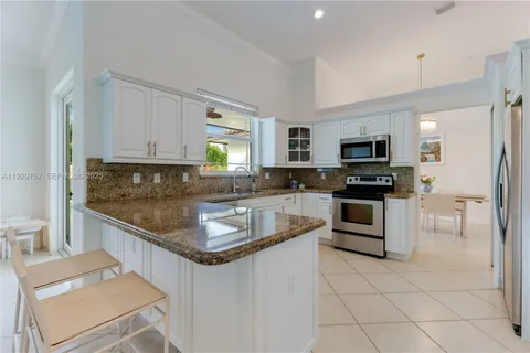 $1,050,000 | 9221 Southwest 170th Lane, Palmetto Bay, FL 33157