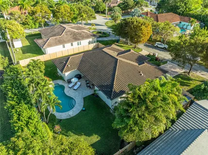 $1,050,000 | 9221 Southwest 170th Lane, Palmetto Bay, FL 33157