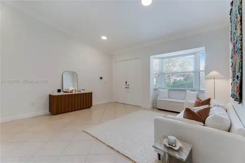 $1,050,000 | 9221 Southwest 170th Lane, Palmetto Bay, FL 33157