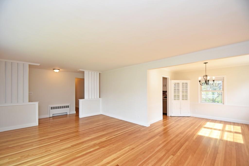 72 Vernon Road Belmont, MA 02478 - Photo 4 of 29 Gallery Image 4