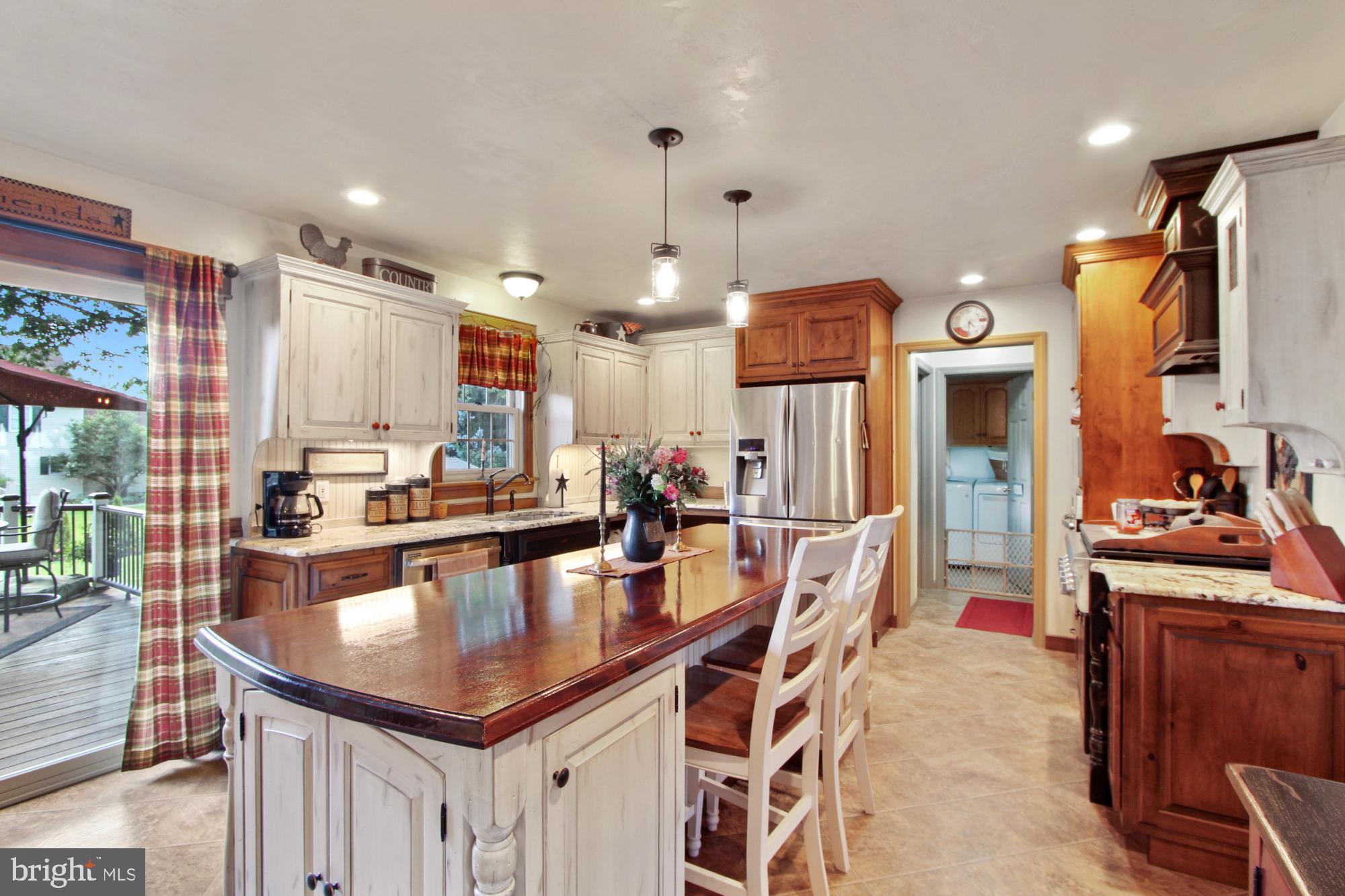 212 Seneca Way Spring Grove, PA 17362 - Photo 8 of 37 Kitchen