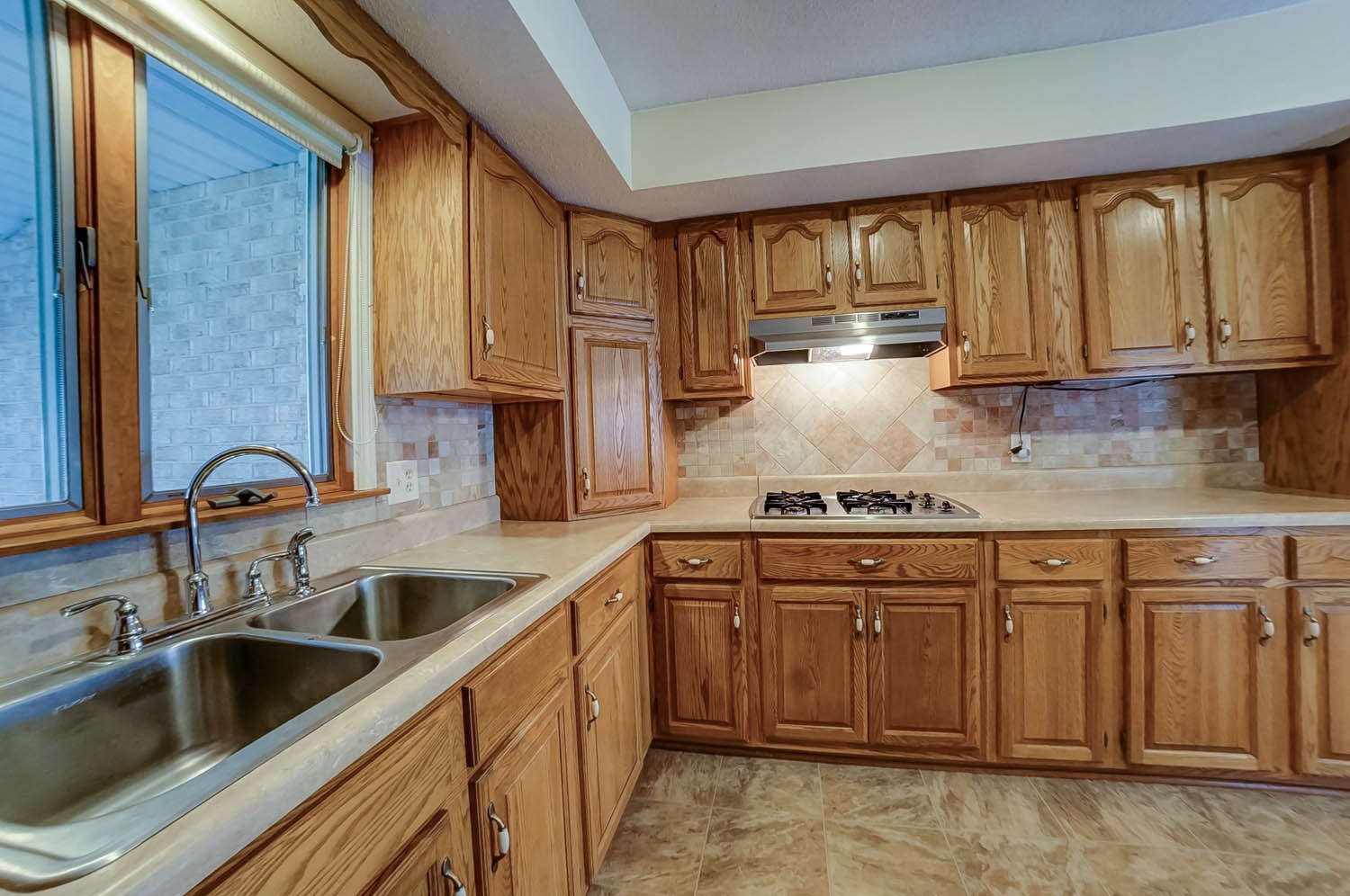 2715 Fillmore Street Springfield, IL 62704 - Photo 8 of 32 Gallery Image 8