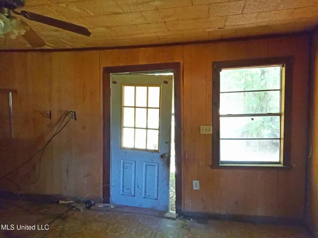 $17,900 | 354 West 5th Street, Yazoo City, MS 39194