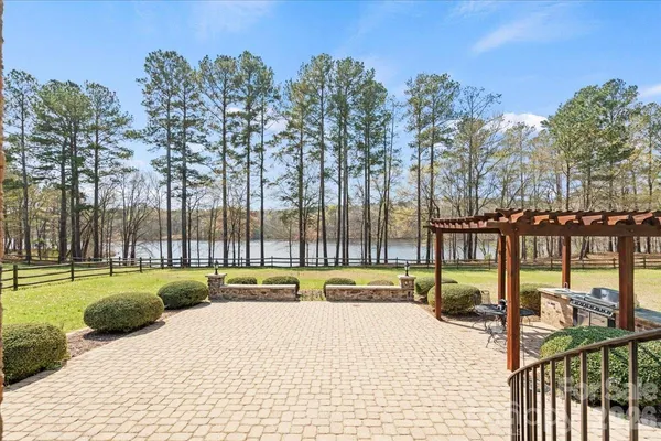 $950,000 | 962 Miller Road, Jefferson, SC 29718