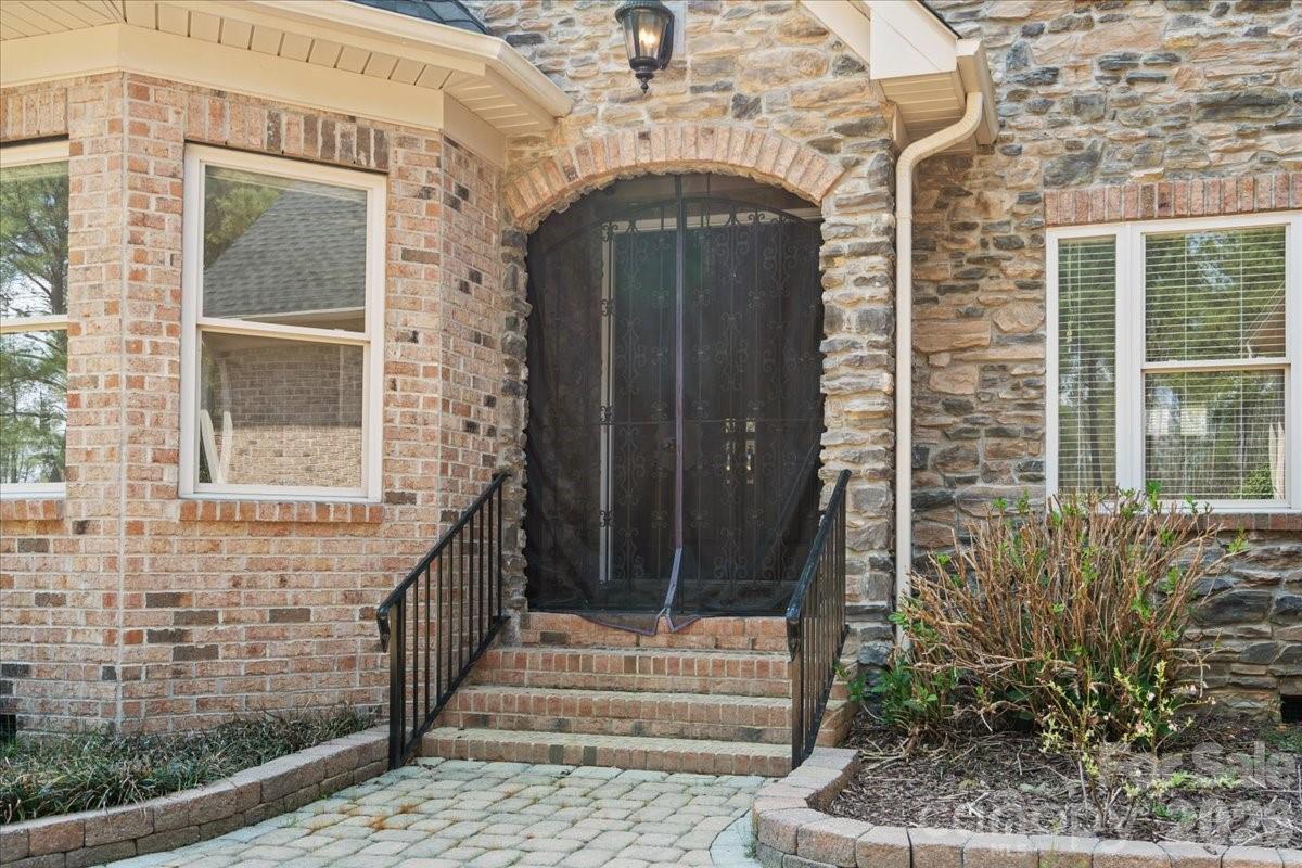 962 Miller Road Jefferson, SC 29718 - Photo 8 of 48 a view of entrance