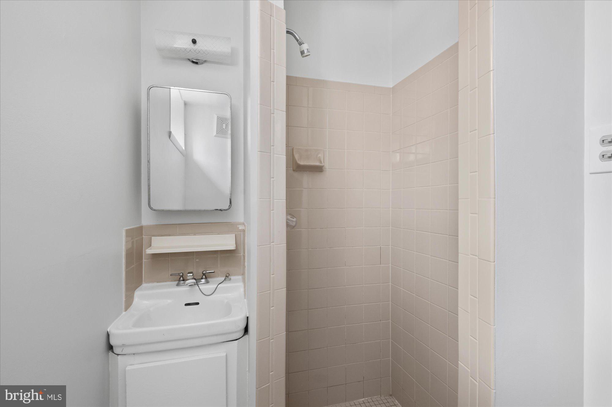 9507 Midwood Road Silver Spring, MD 20910 - Photo 49 of 54