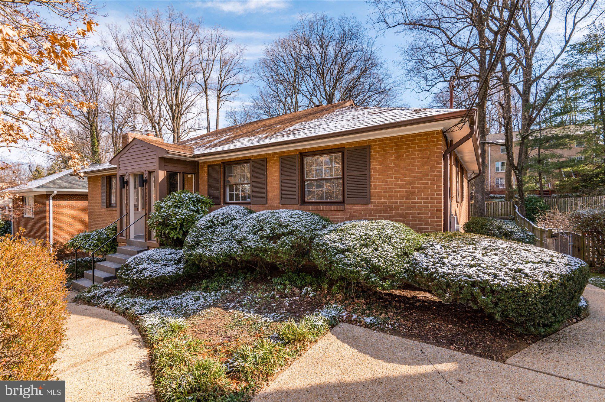 9507 Midwood Road Silver Spring, MD 20910 - Photo 6 of 54