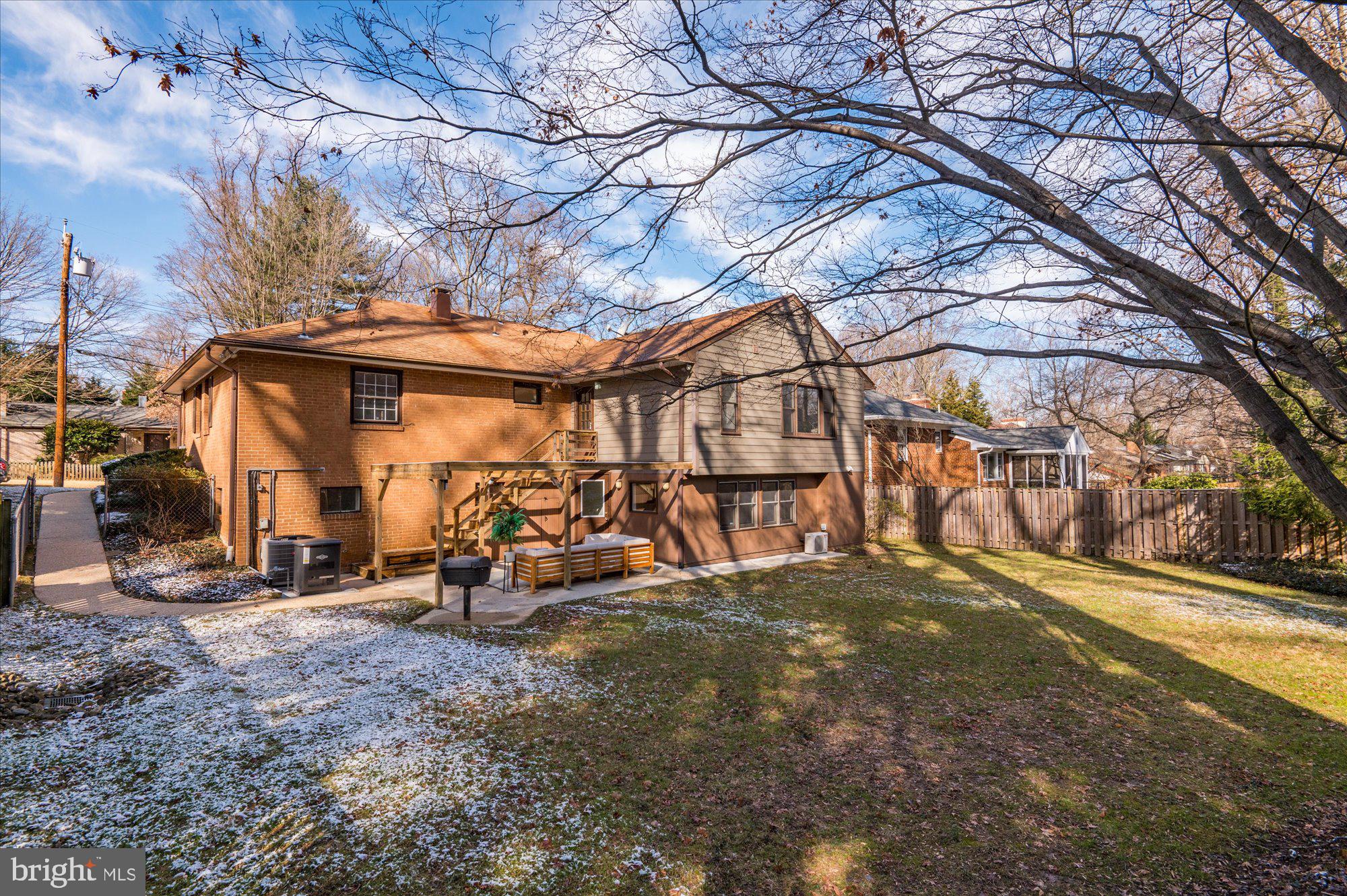 9507 Midwood Road Silver Spring, MD 20910 - Photo 8 of 54