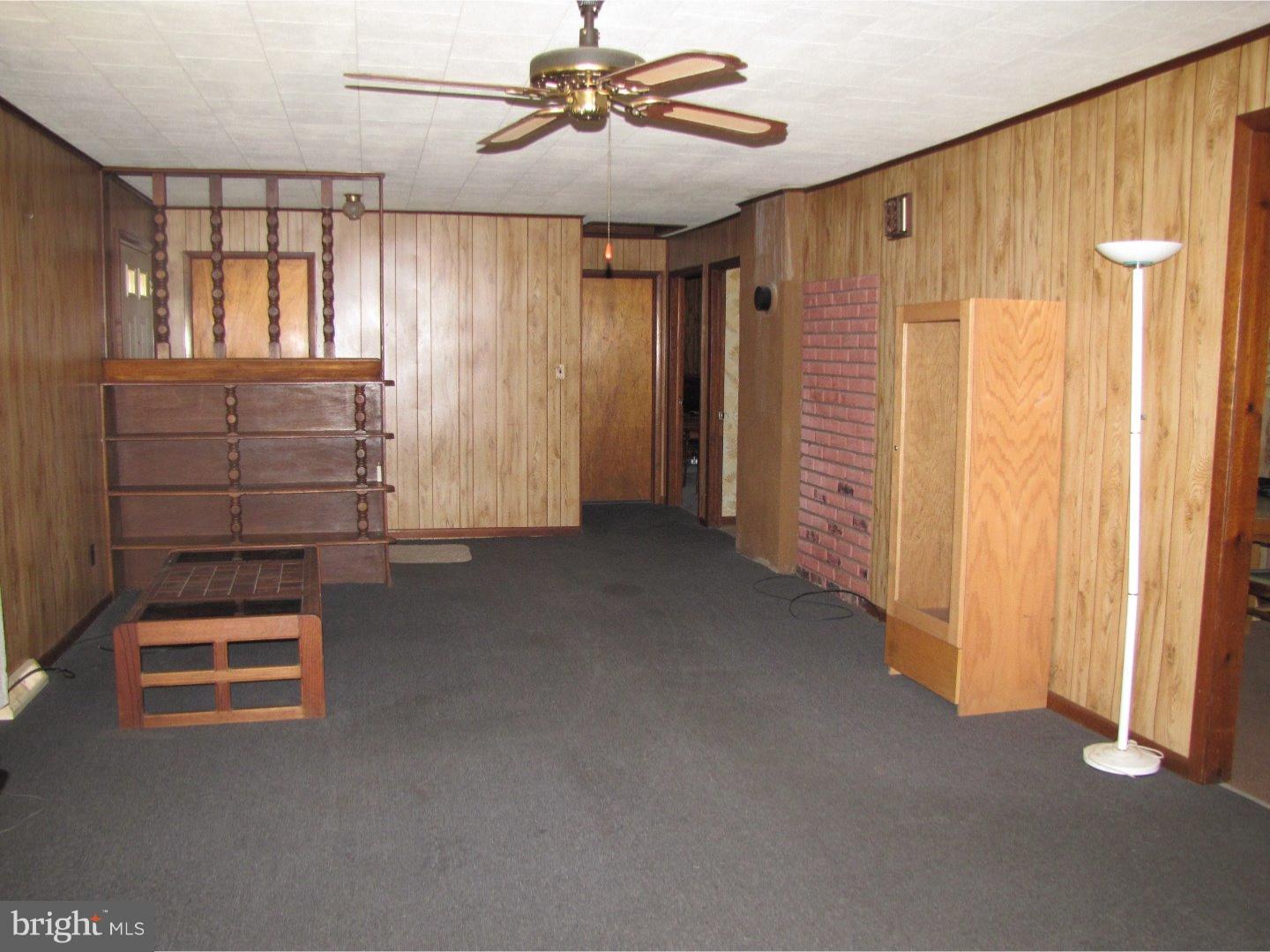 250 Buttermilk Road Easton, PA 18042 - Photo 15 of 21 Living Room