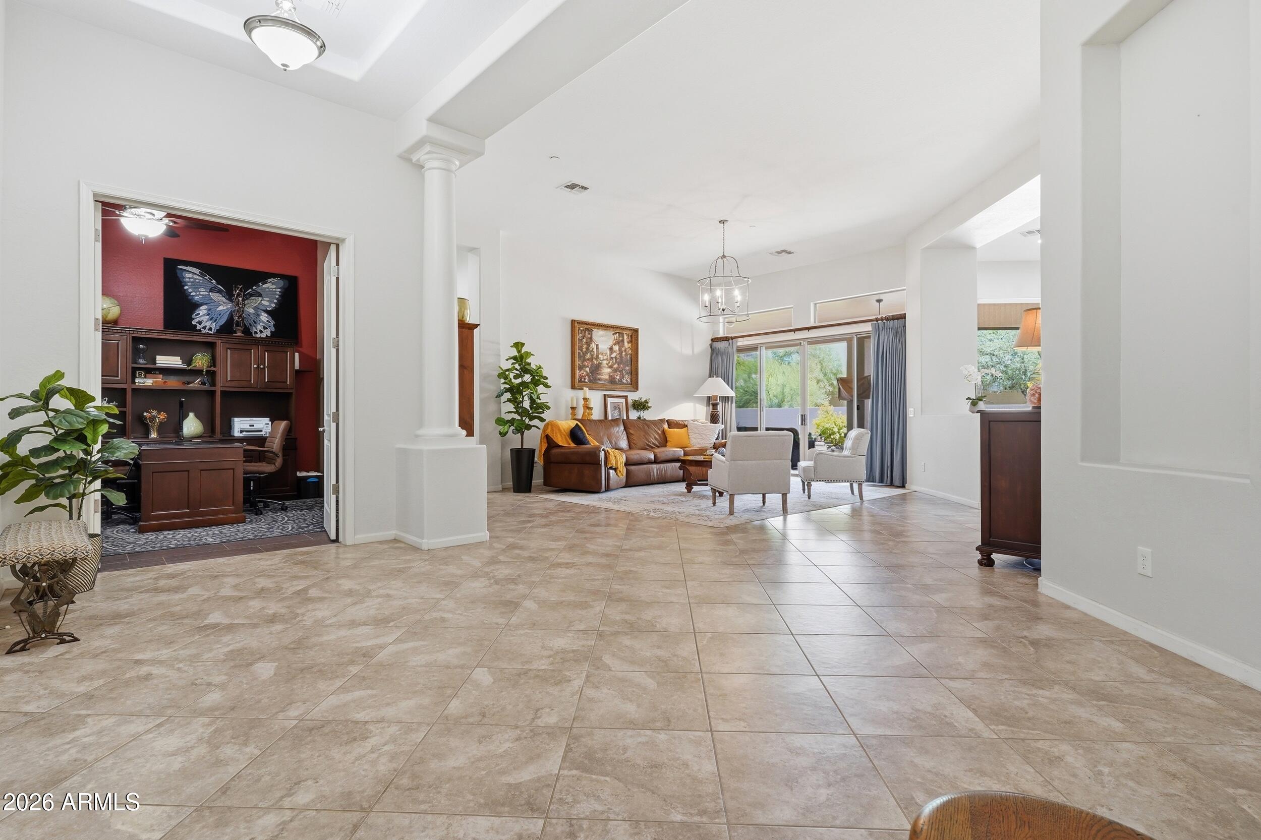 9132 West Bajada Road Peoria, AZ 85383 - Photo 5 of 39 Foyer and Offic