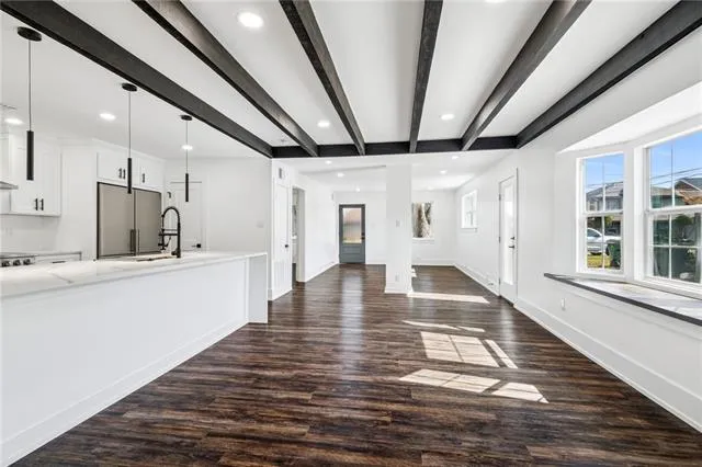 $730,000 | 4904 Lake Louise Avenue, Metairie, LA 70006