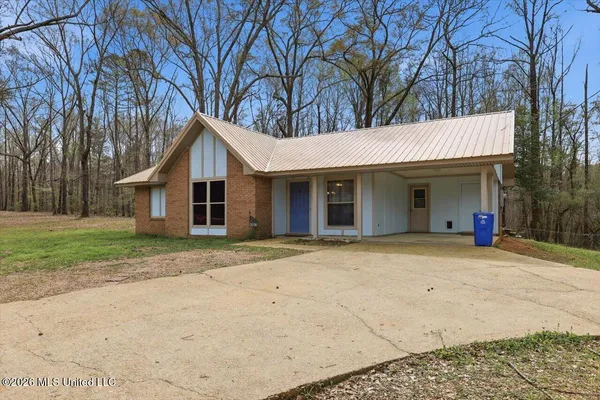$190,000 | 3056 Highway 80, Brandon, MS 39042