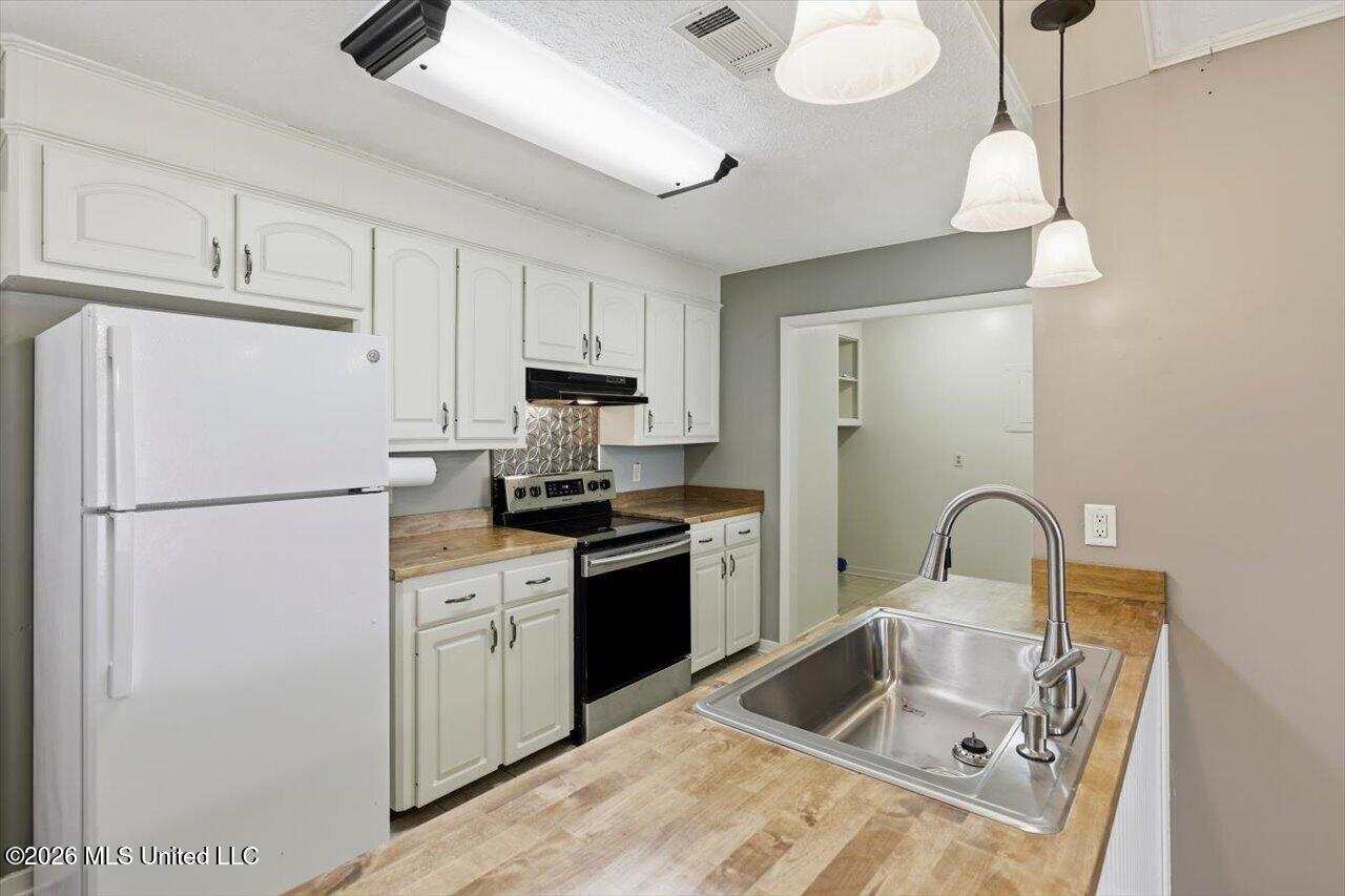 3056 Highway 80 Brandon, MS 39042 - Photo 5 of 22 09-3056 US-80 _ Home Tours MS