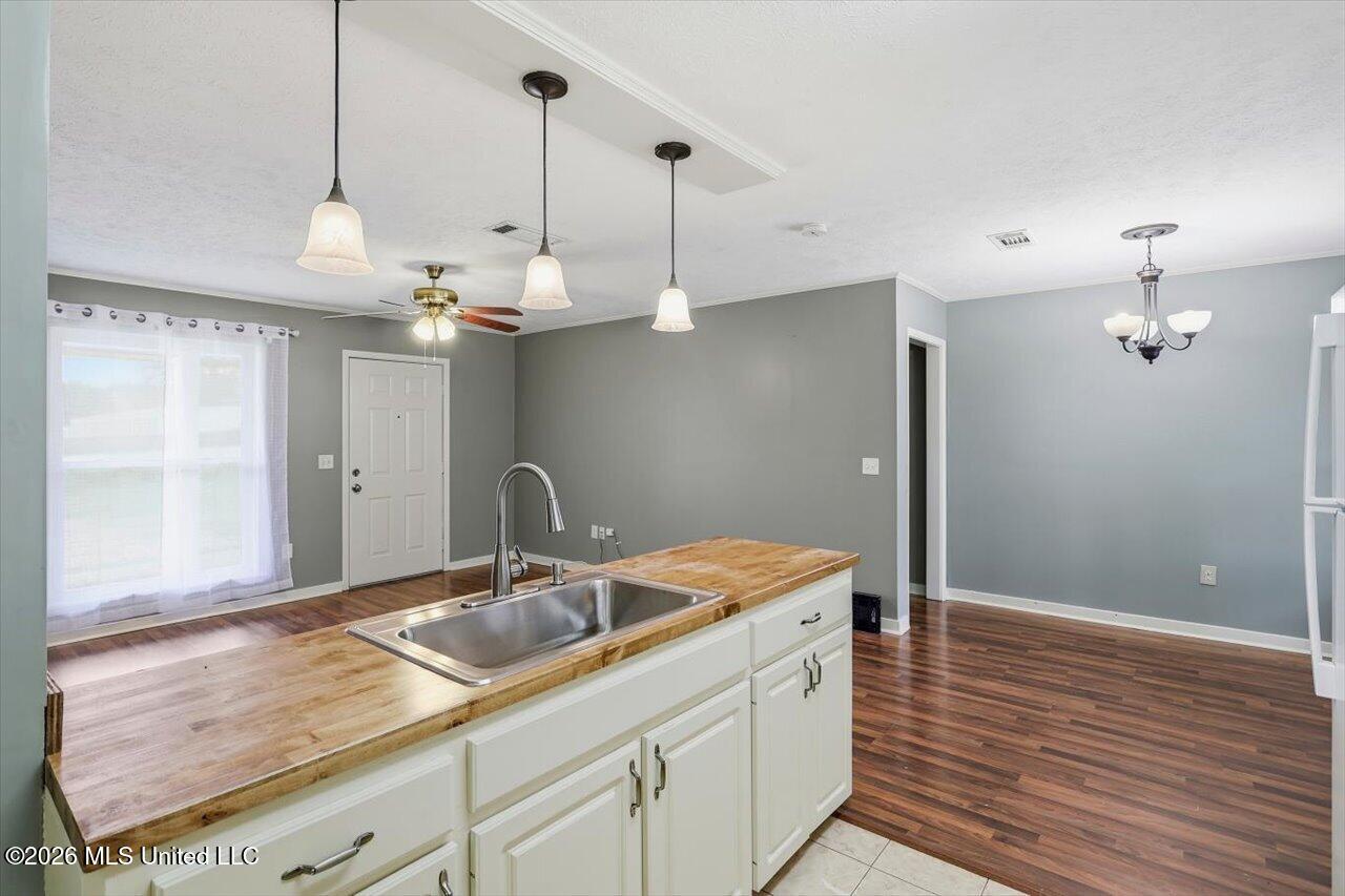 3056 Highway 80 Brandon, MS 39042 - Photo 6 of 22 10-3056 US-80 _ Home Tours MS