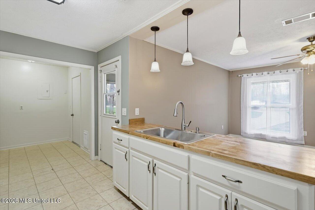 3056 Highway 80 Brandon, MS 39042 - Photo 10 of 22 12-3056 US-80 _ Home Tours MS