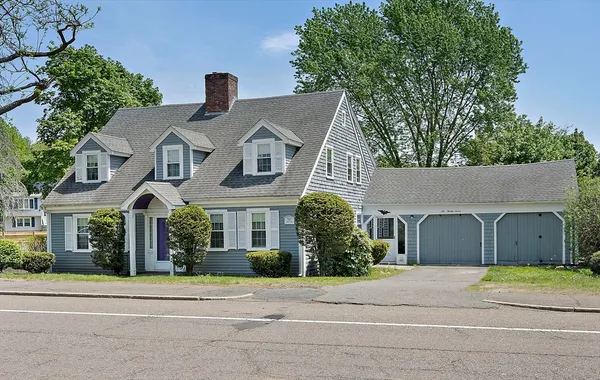 $775,000 | 627 South Franklin Street, Holbrook, MA 02343