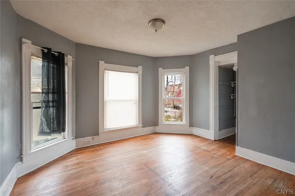 $135,000 | 229 Holland Street, Syracuse, NY 13204