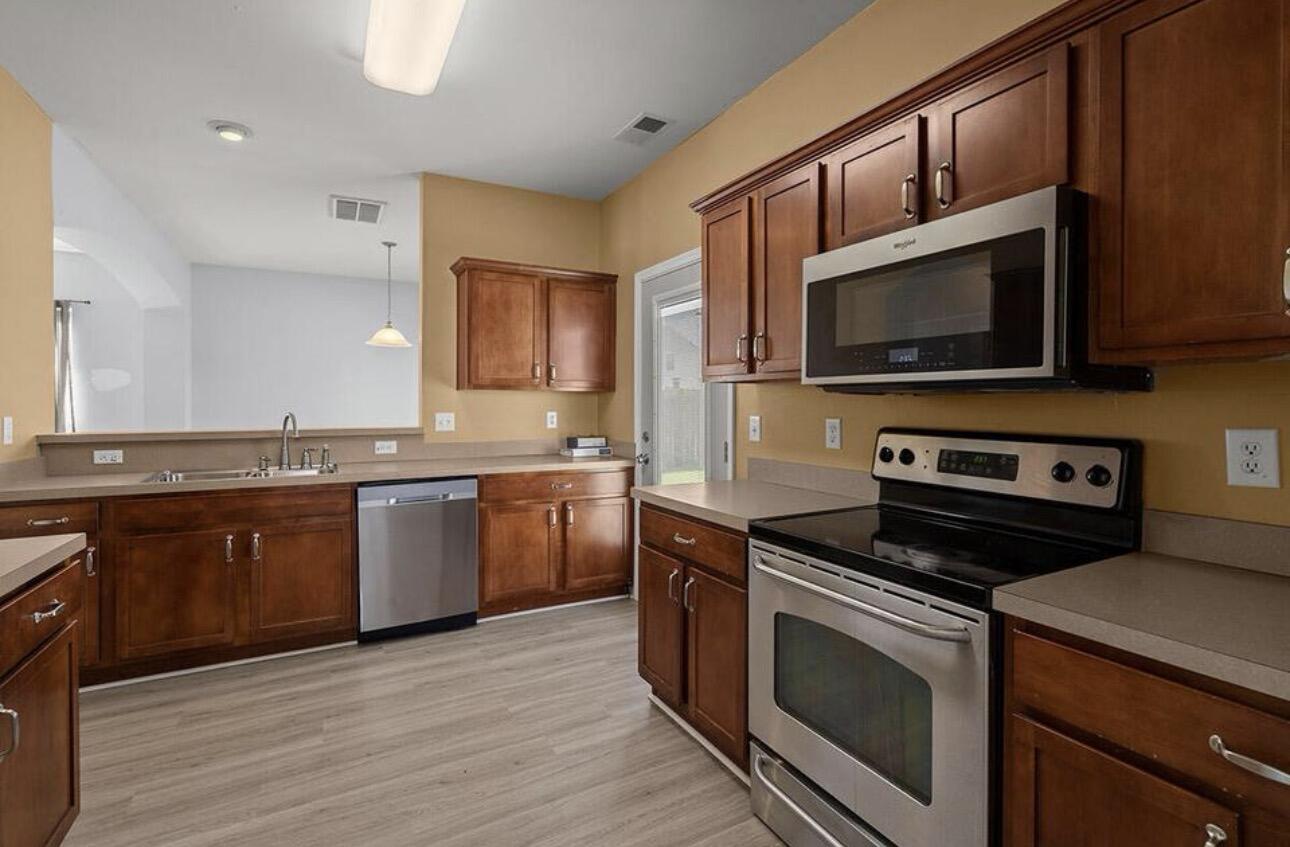 406 Stoney Field Drive Moncks Corner, SC 29461 - Photo 2 of 10 IMG_3173