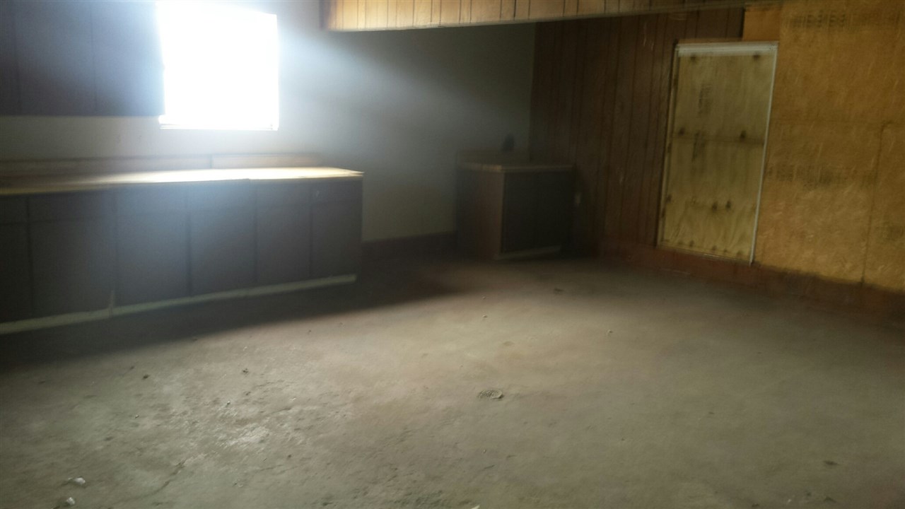 6031 East Broadway Road Mount Pleasant, MI 48858 - Photo 22 of 23 1811375-21.JPG
