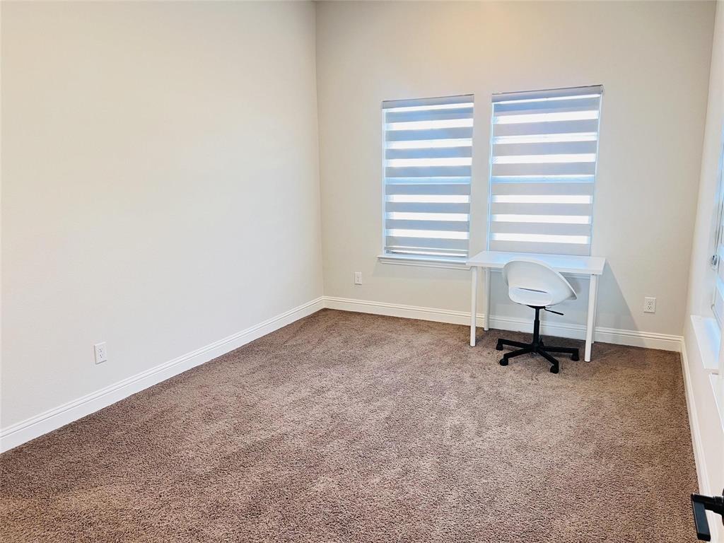 6825 Entwistle Road Frisco, TX 75034 - Photo 19 of 33 a view of a room with a window