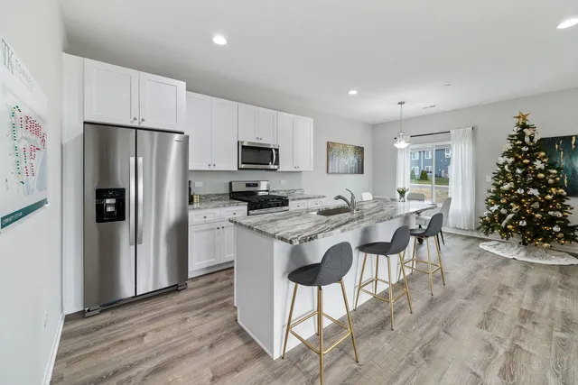 $320,000 | 1240 Gillespie Lane, Yorkville, IL 60560