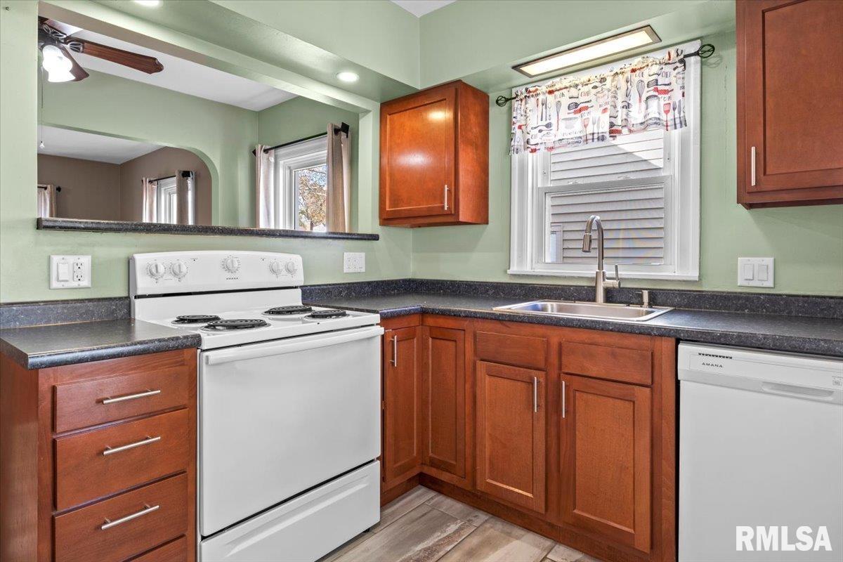 2416 South 8th Street Springfield, IL 62703 - Photo 11 of 37