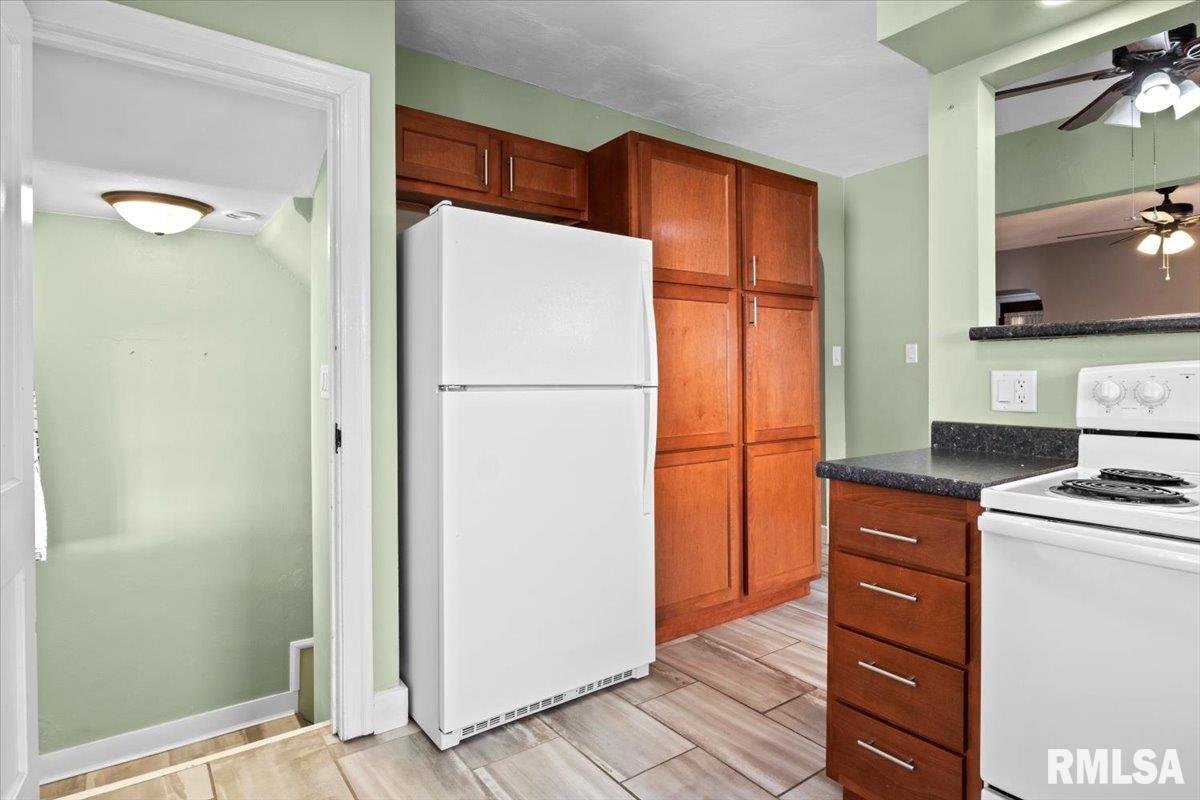 2416 South 8th Street Springfield, IL 62703 - Photo 14 of 37