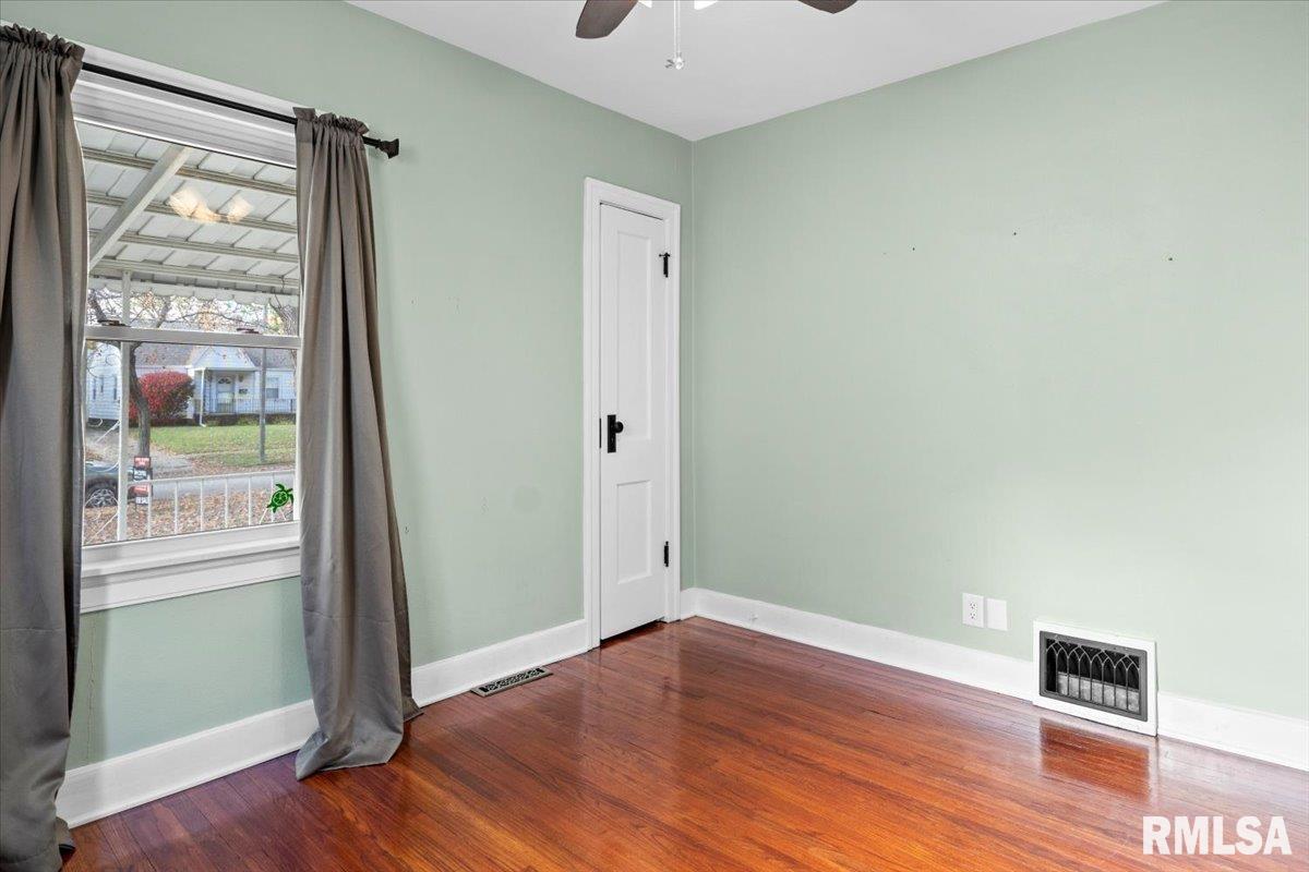 2416 South 8th Street Springfield, IL 62703 - Photo 17 of 37