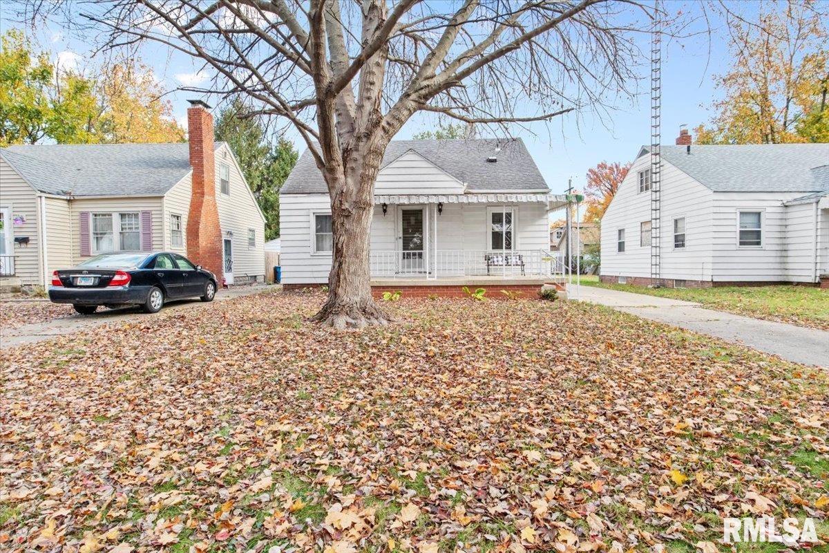 2416 South 8th Street Springfield, IL 62703 - Photo 2 of 37
