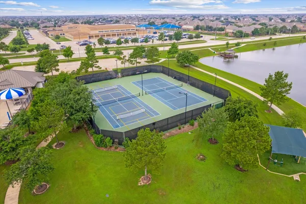 $615,000 | 3807 Bowie Bend Lane, Katy, TX 77494